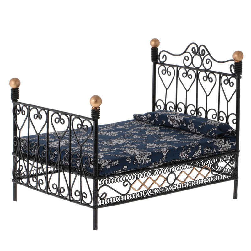 Simulation Bedroom Furniture Model Wrought Iron Double Bed 0 null