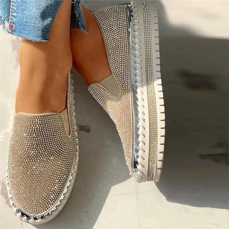 Wearing thick soled lazy casual rhinestones, Korean version versatile student shoe trend eprolo